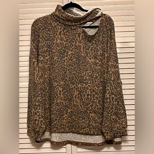 Terra & Sky Leopard Patterned Top